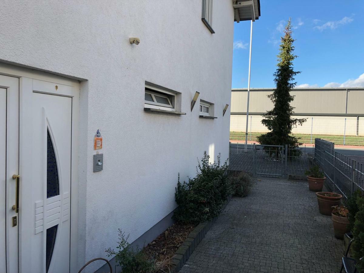Pension Am Roemerhof Münzenberg Exterior foto